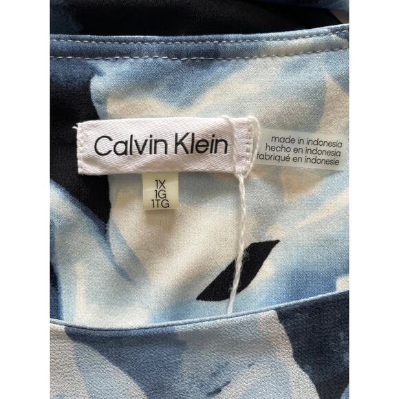 CALVIN KLEIN, SIZE 1X, BLUE FLORAL TOP, SHEER WITH LINING - Picture 3 of 6